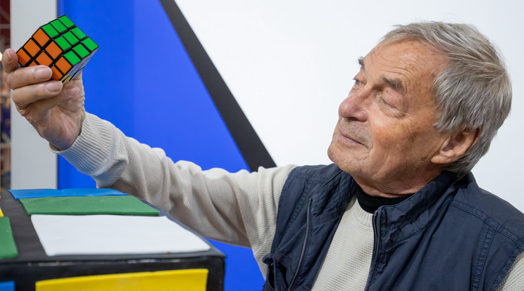 Rubik Ernő játéka 47 éve ejtette rabul az embereket szerte a világon. / Fotó: GettyImages