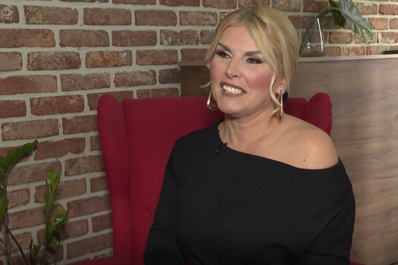 Videla "običan" mladež, pa dobila NAJGORE VESTI: Srpska pevačica nakon operacije otkrila da li bi estetskim korekcijama sakrila ožiljak