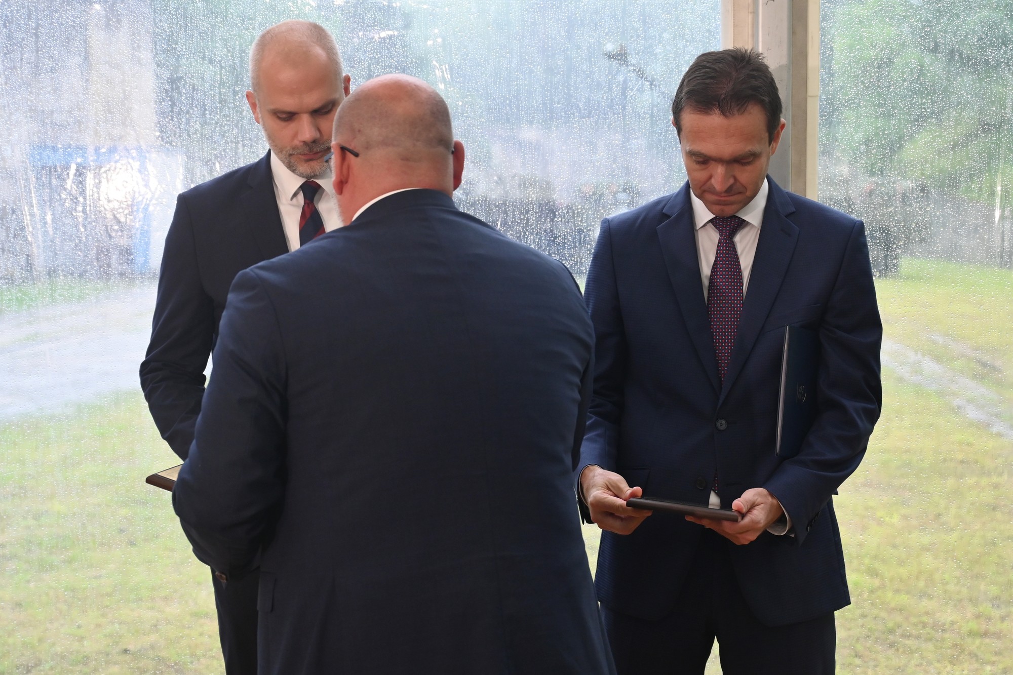 Ukrajinský veľvyslanec v Dubnici prevzal prvé dve húfnice Zuzana 2.