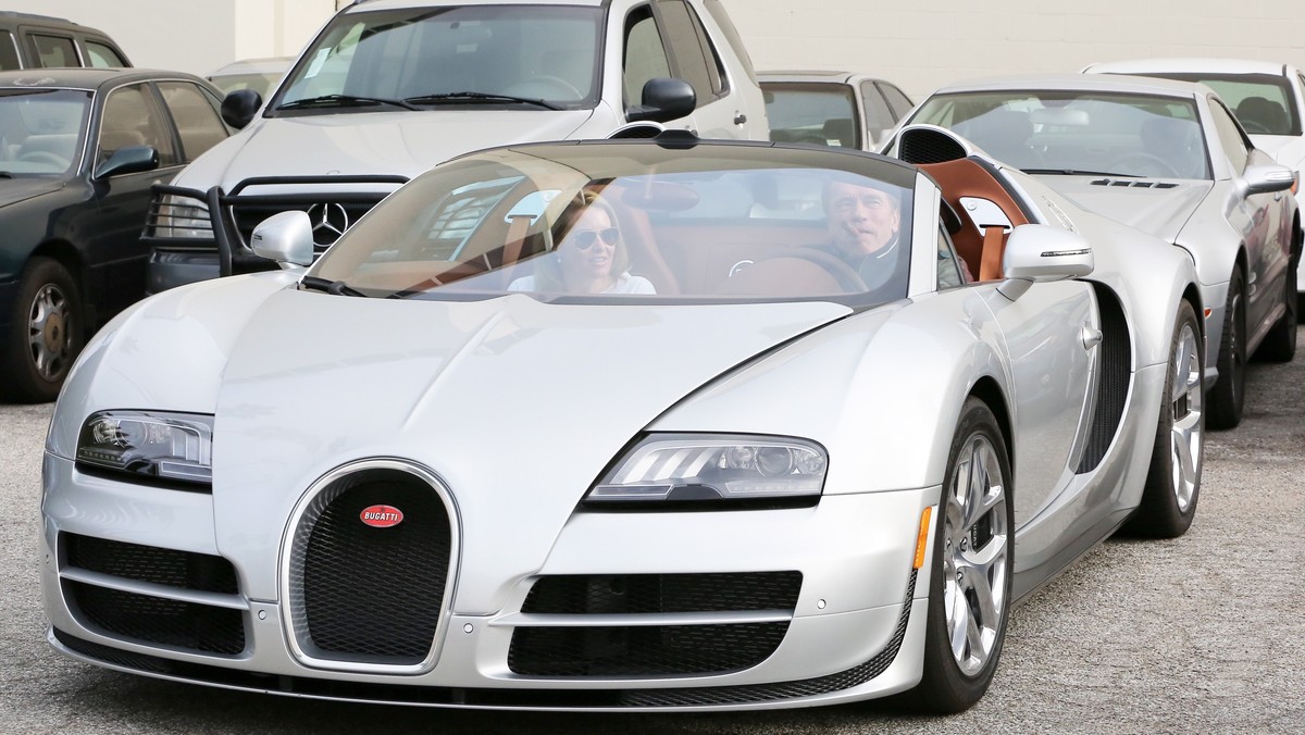 Arnold Schwarzenegger i jego Bugatti Veyron