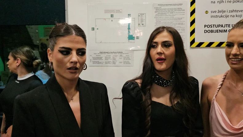 Izbio haos u bekstejdžu