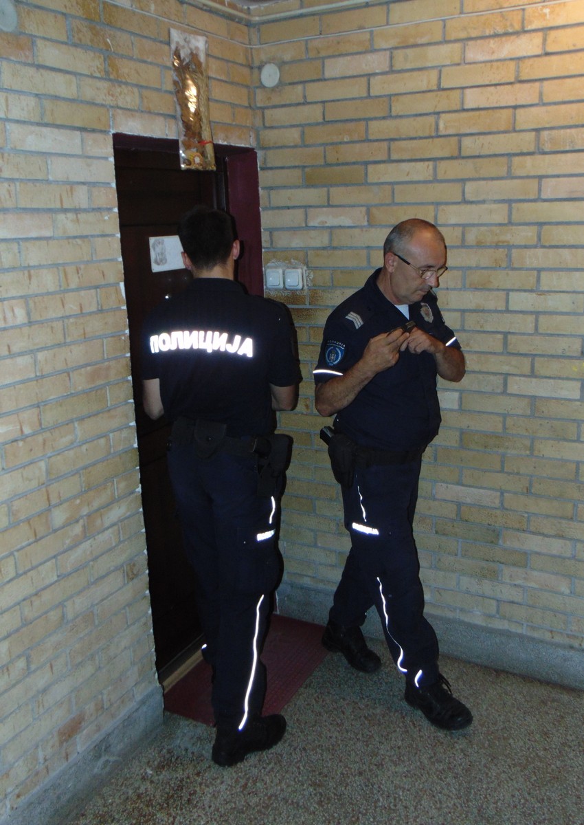 Sa intervencije pred stanom u Gavrila Principa