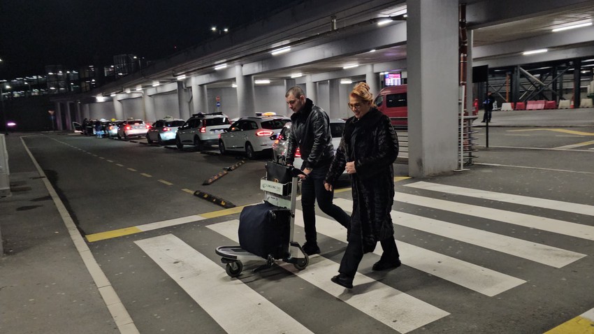 Sin došao po Ćanu na aerodrom
