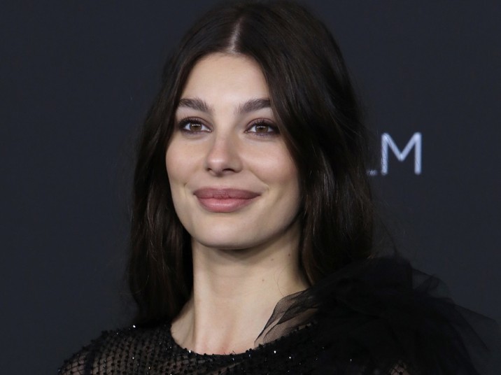 Camila Morrone na gali LACMA Art + Film 2021.