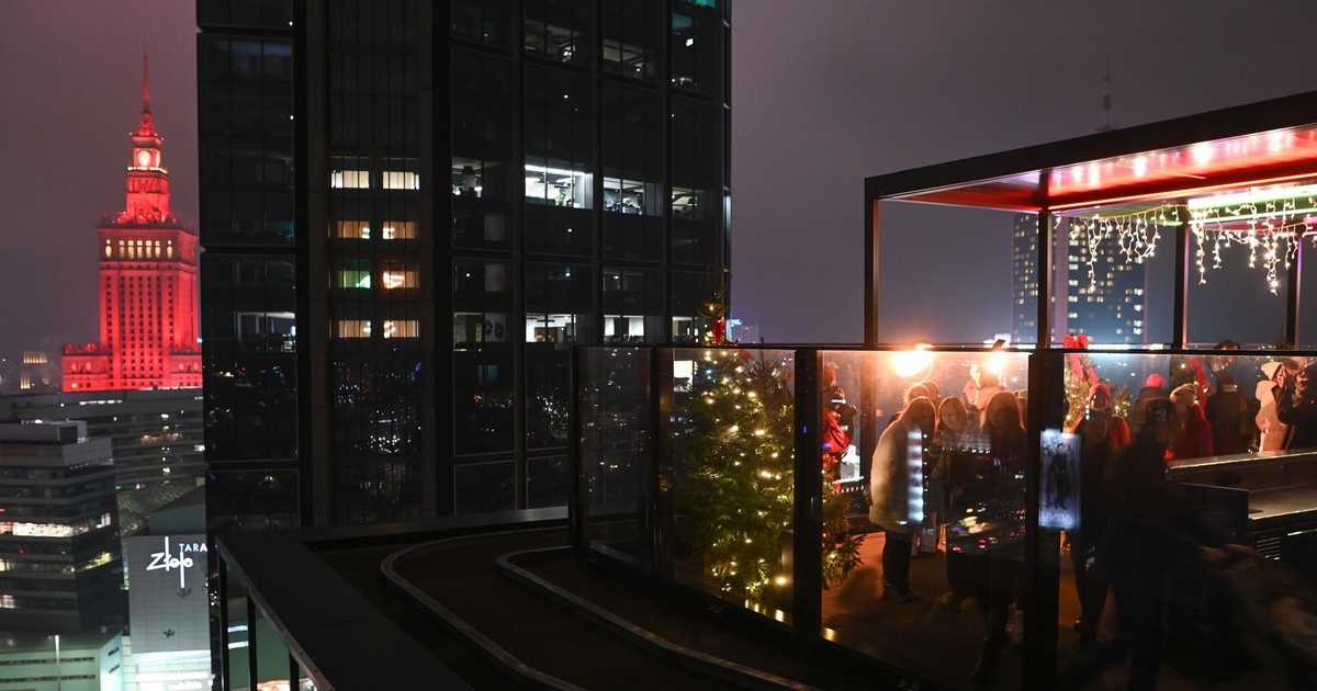 Zimowy taras na 19. piętrze. Świąteczna atmosfera i niesamowity widok zupełnie za darmo