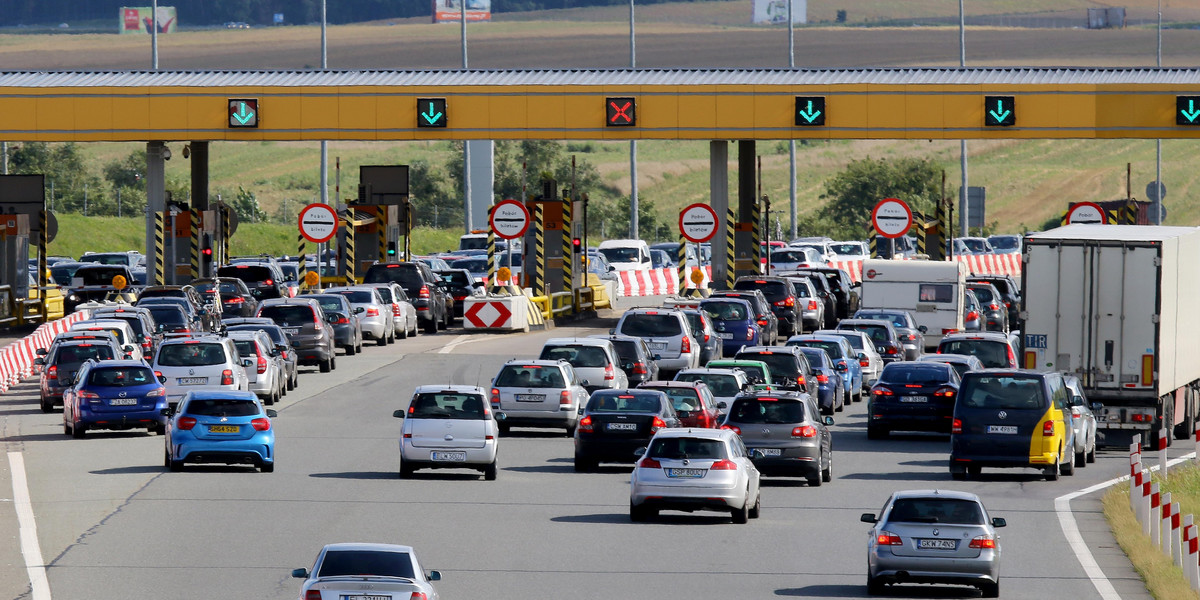 KORKI NA AUTOSTRADZIE