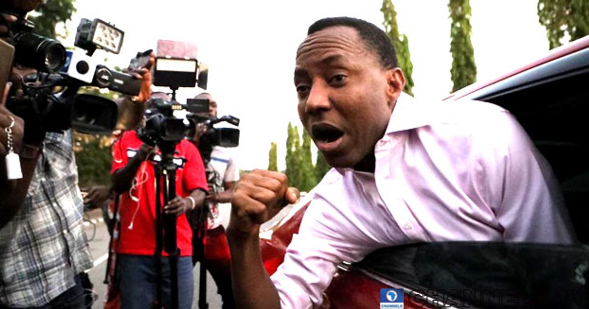 Sowore reunites with wife, kids in US after 5-year treasonable felony case - Vimarsana News