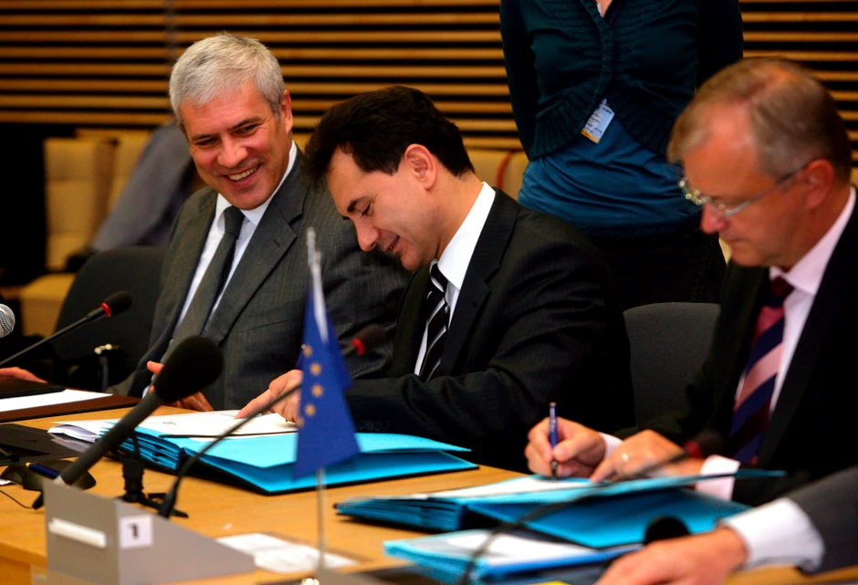 Božidar Đelić potpisuje SSP