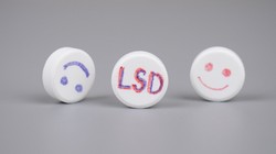 Metamfetamina, ecstasy i LSD legalne w Portugalii. Trybunał Konstytucyjny wydał orzeczenie