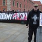 Manifestacja na Placu Zamkowym przeciwko przymowania islamskich uchodzcow do Polski