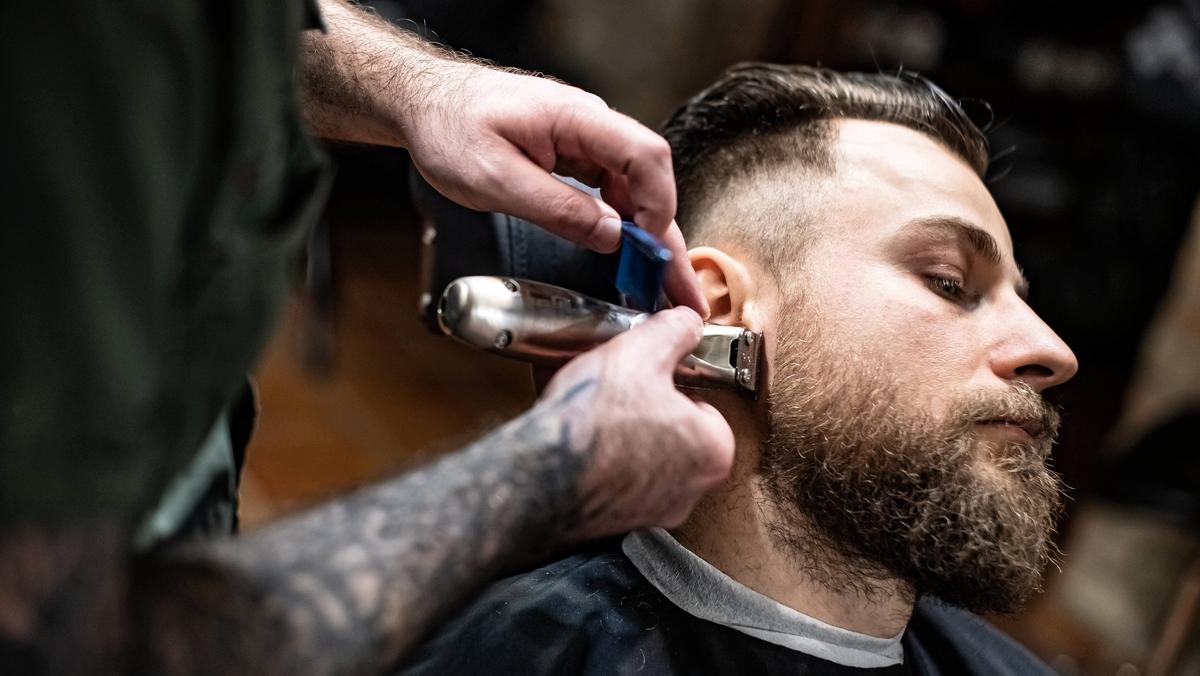 barber fryzjer golenie brody