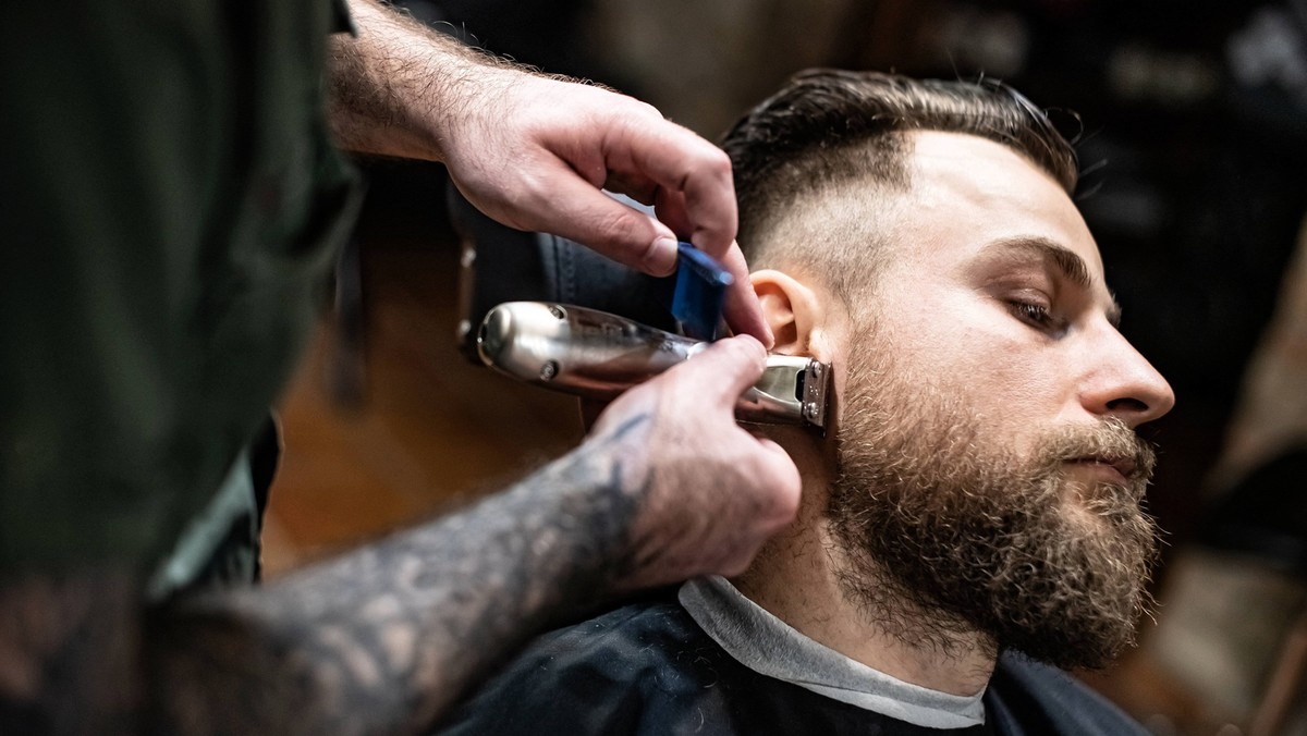 barber fryzjer golenie brody