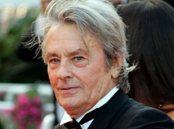 Sto lat dla Alaina Delona!