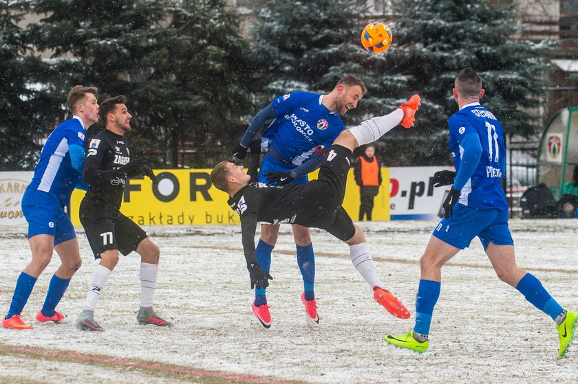 Pilka nozna. Nice I liga. Puszcza Niepolomice - Zaglebie Sosnowiec. 17.03.2018