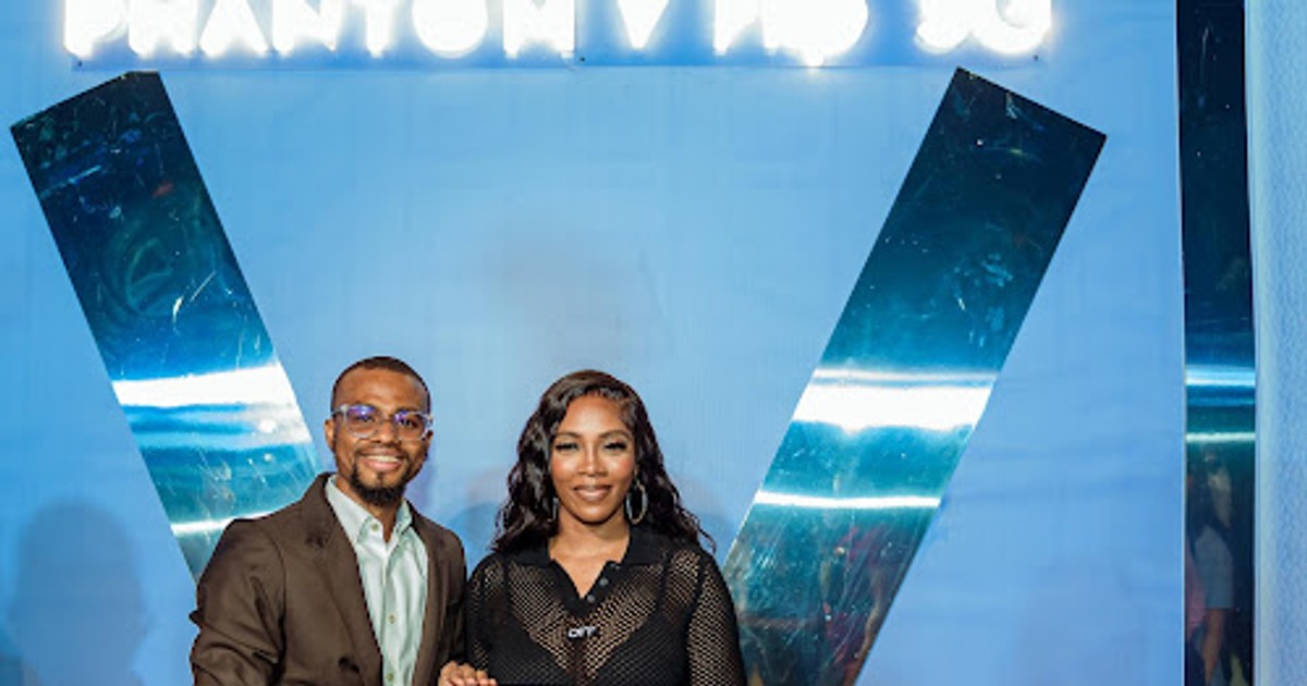 Denrele and Tiwa Savage rock the stage at Phantom V Flip 5G grand launch - Vimarsana News
