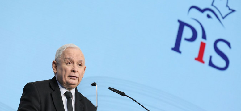 Zwrot na konferencji Kaczyńskiego. Sikorski w centrum wydarzeń