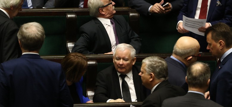 Kaczyński: Politycy PiS w koalicji z totalną opozycją odmówili potraktowania senatora Koguta jak zwykłego obywatela