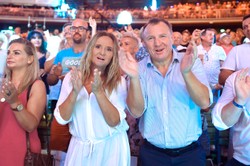 Joanna Kurska już wskazała zwycięskiego, telewizyjnego sylwestra. Mówi o "kopiowaniu pomysłów męża"