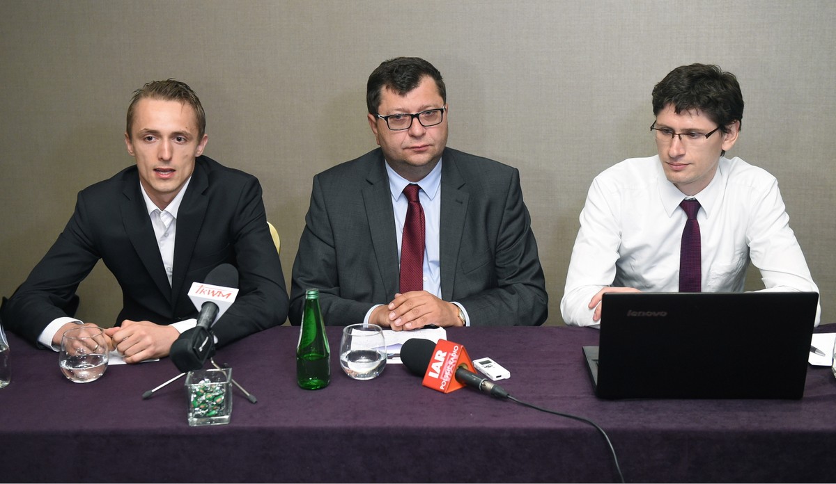 Kamil Całek, Zbigniew Stonoga, Jarosław Gromadzki, Warszawa,PAP/Radek Pietruszka