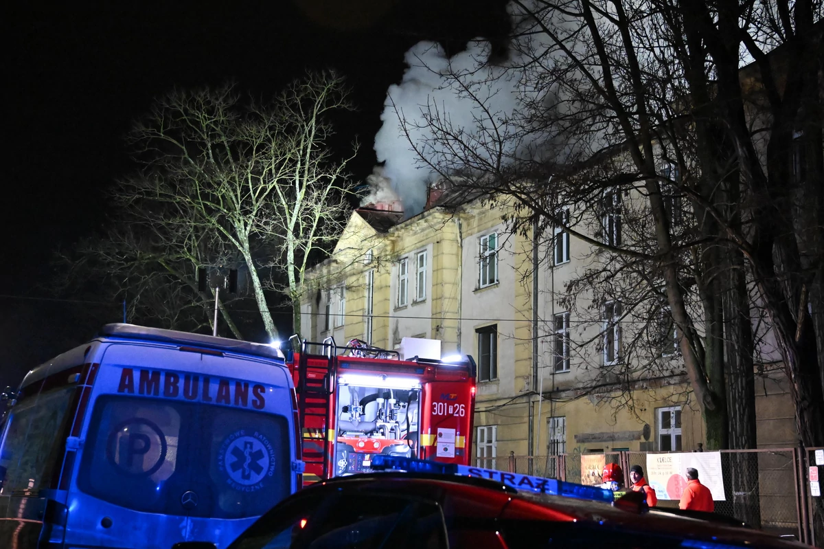  Służby znów gasiły pożar dawnego szpitala MSWiA. Czy to podpalenie?