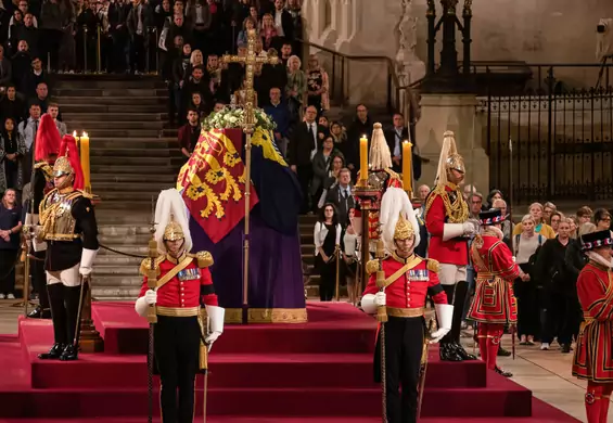 Pogrzeb królowej Elżbiety II. Tak Brytyjczycy pożegnają monarchinię