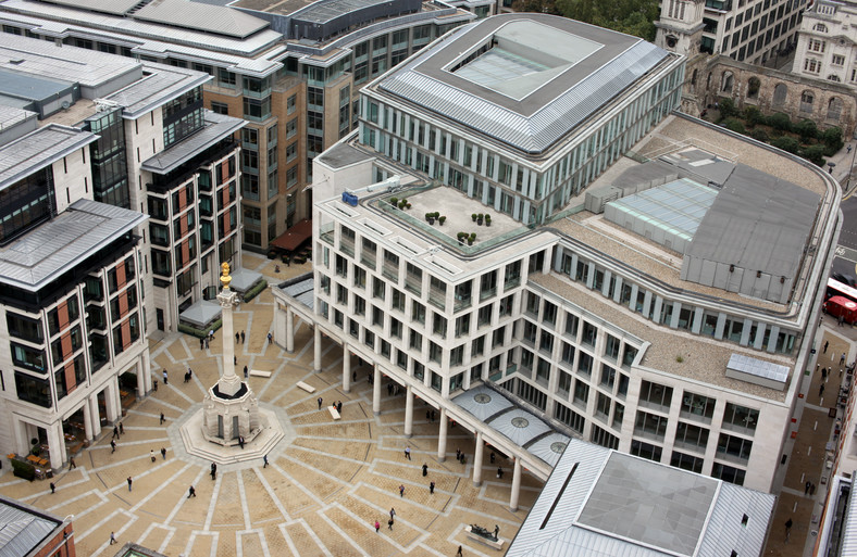 Siedziba londyńskiej giełdy London Stock Exchange przy Paternoster Square.