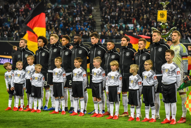 Koncern Adidas zakazał personalizacji koszulki niemieckiej reprezentacji piłkarskiej na Euro 2024 z numerem "44"