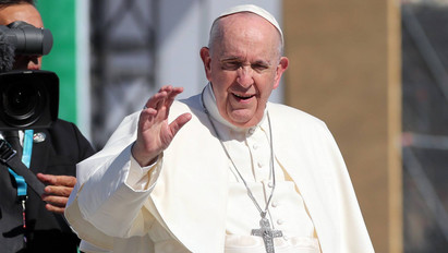 Ferenc pápa szerint vér- és könnyfolyók folynak Ukrajnában – A háború leállítását kéri: a Szentszék készen áll mindent megtenni a béke érdekében