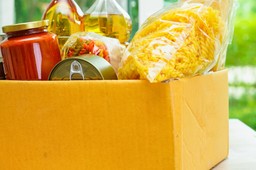 rząd apeluje o przygotowanie domowych zapasów. jakich? sprawdź, co trzeba mieć w domu