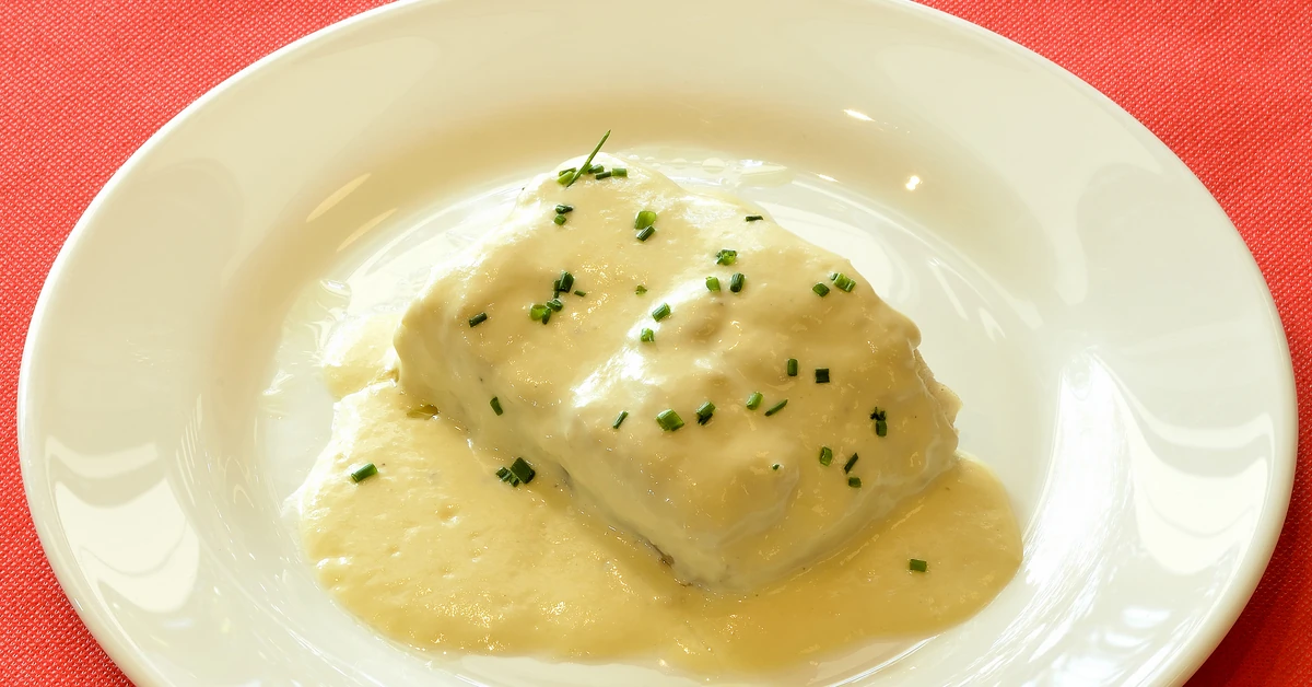 Pyszny obiad na piątek. Podajemy przepis, Ty gotujesz. Dorsz pod kremową pierzynką