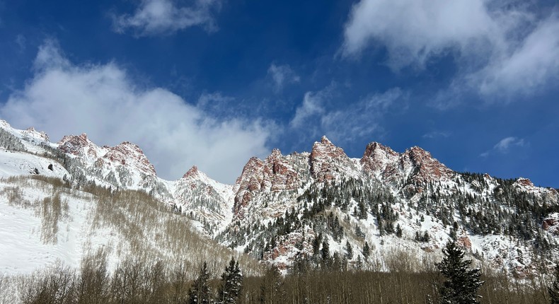 Aspen is one of the most beautiful places to ski in the US. Latifah Al-Hazza