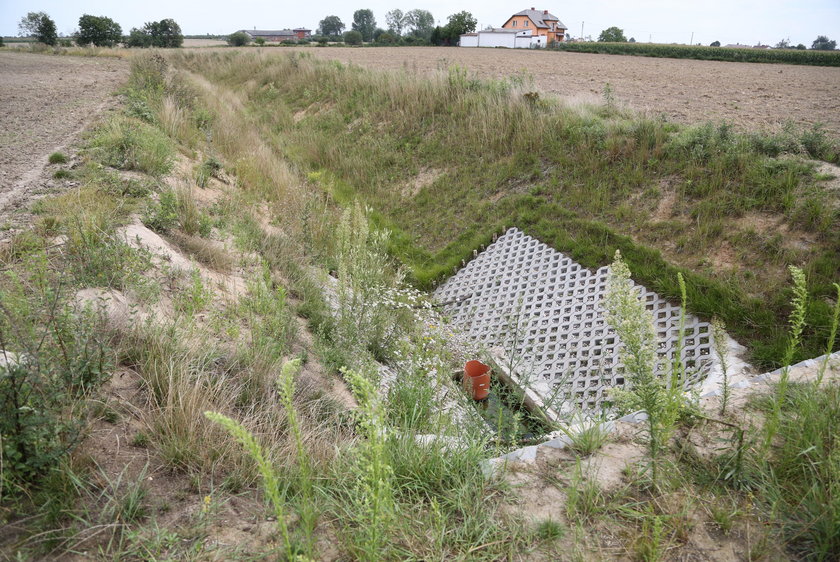 Rów melioracyjny pozbawił pana Gabriela wody