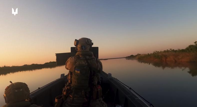 Elite Ukrainian naval forces raiding a Russian-occupied island in the Dnipro river.The Command of the Special Operations Forces of the Armed Forces of Ukraine/Facebook