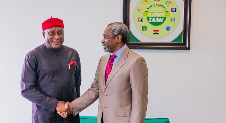 From L-R: Air Peace Chairman Onyema is received by Speaker of the House Hon Femi Gbajabiamila after the recent xenophobic attacks in South Africa [Twitter/@femigbaja]