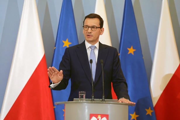 49 procent Polaków pozytywnie ocenia rząd Morawieckiego