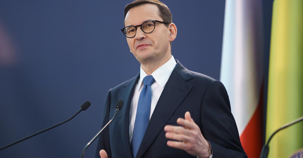  Morawiecki: Gdyby nie Orban, bylibyśmy w środku chaosu migracyjnego