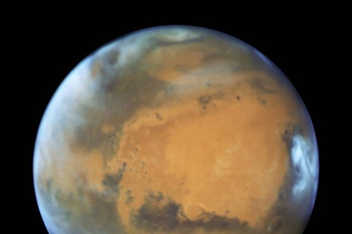 mars z teleskopu hubble'a