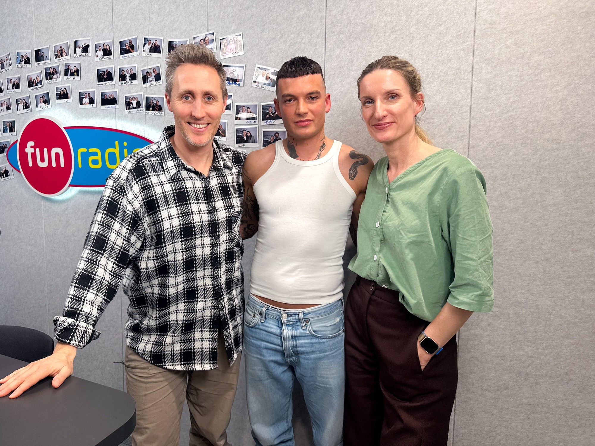 Matej Sajfa Cifra, módny a umelecký fotograf Michal Pudelka a Adela Vinczeová.