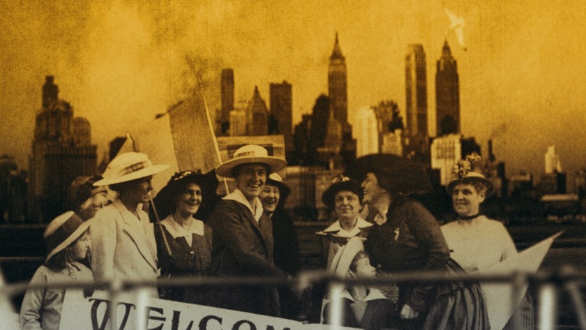 Die Filmemacher Fabian Chiquet und Matthias Affolter tragen mit ihrem Filmporträt dazu bei, dass die Welt wieder an Gertrud Woker denkt. 