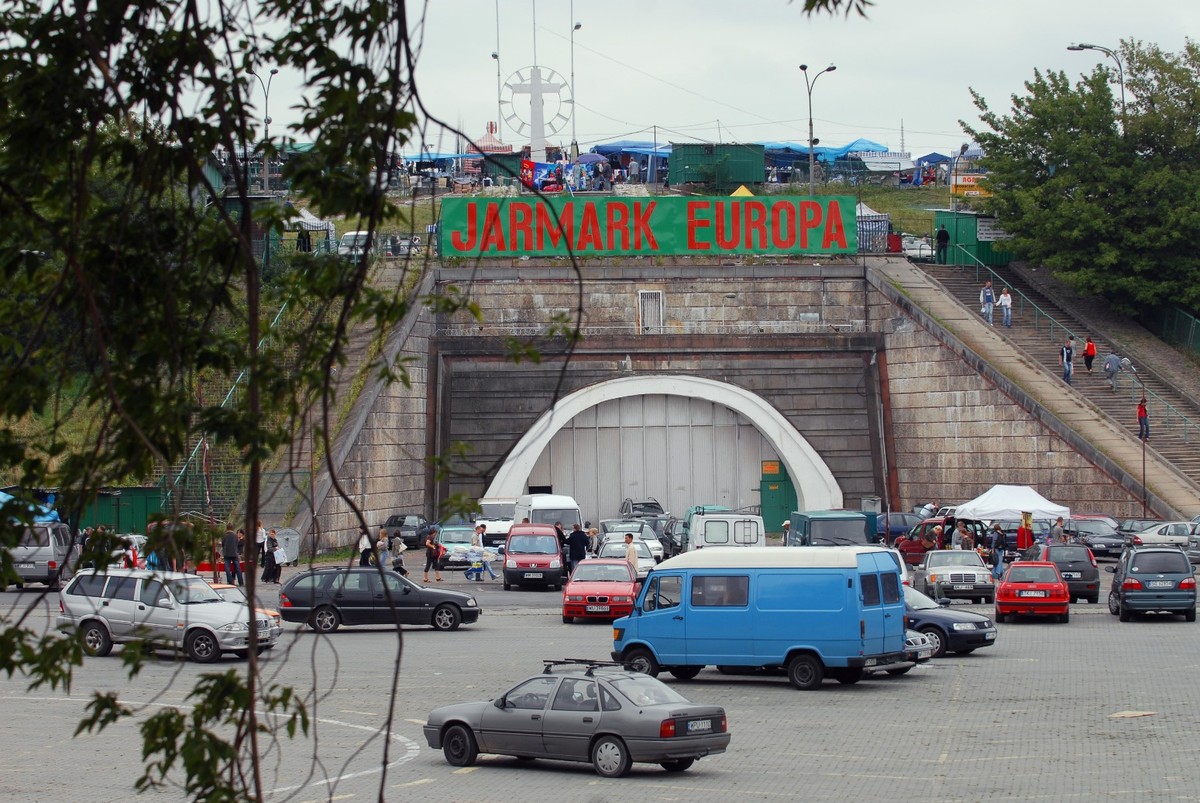 Stadion X-lecia . Jarmark Europa, PAP/Andrzej Rybczyński
