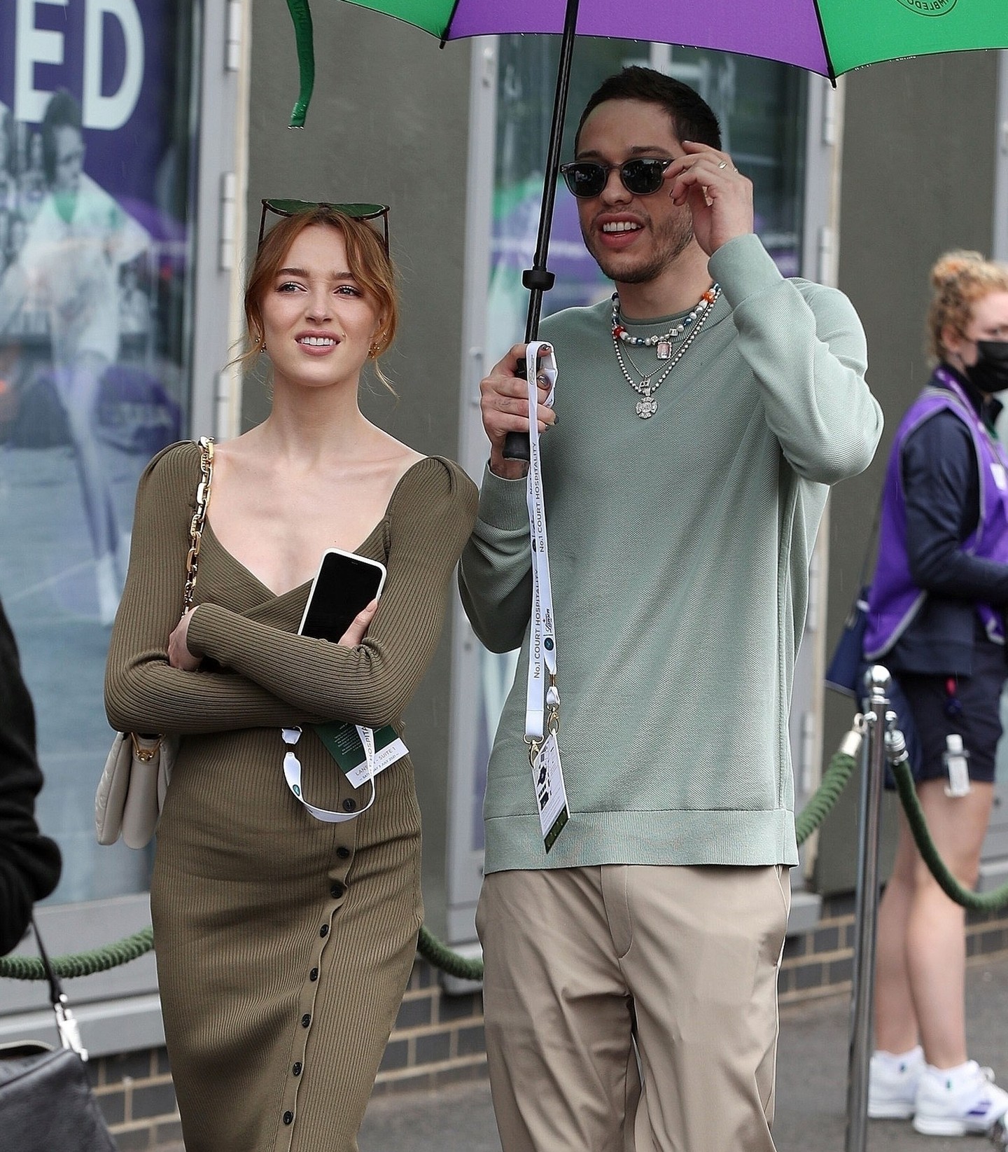 Phoebe Dynevor és Pete Davidson 2021 júliusában. A pár románca mindössze 6 hónapig tartott
