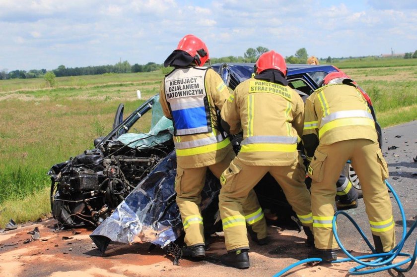 Pleszew: śmiertelny wypadek samochodowy. Nie żyje 19-latek