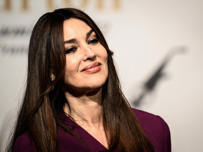 Monika Beluči izgleda besprekorno kao i uvek