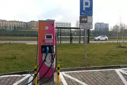 Powstanie 150 nowych punktów ładowania aut elektrycznych w Polsce
