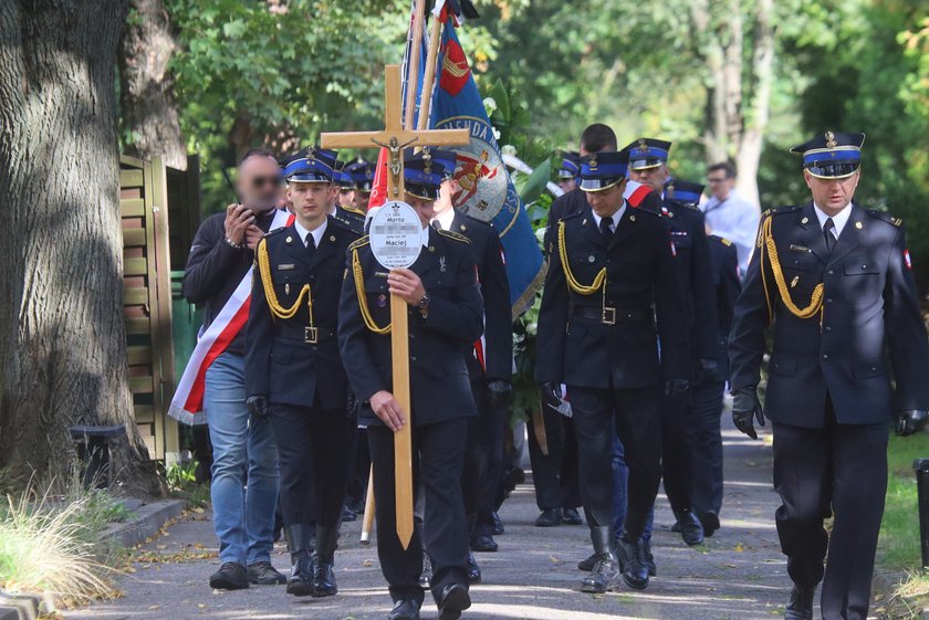 Pogrzeb ofiar katastrofy samolotu pod Piotrkowem Trybunalskim. To była dramatyczna śmierć...