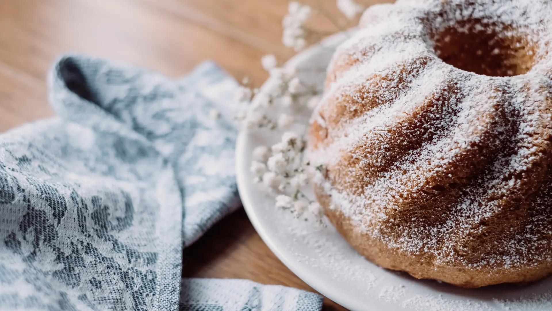 Marmurkowa babka na oleju – smaczna ozdoba wielkanocnego stołu