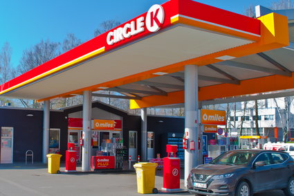 Właściciel stacji paliw Circle K zawiesza działalność w Rosji. To już kolejna firma z tej branży