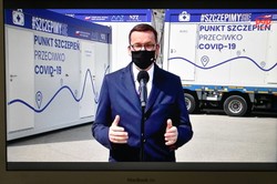 Szczepienia na mieście. Premier zapowiada przyspieszenie w majówkę