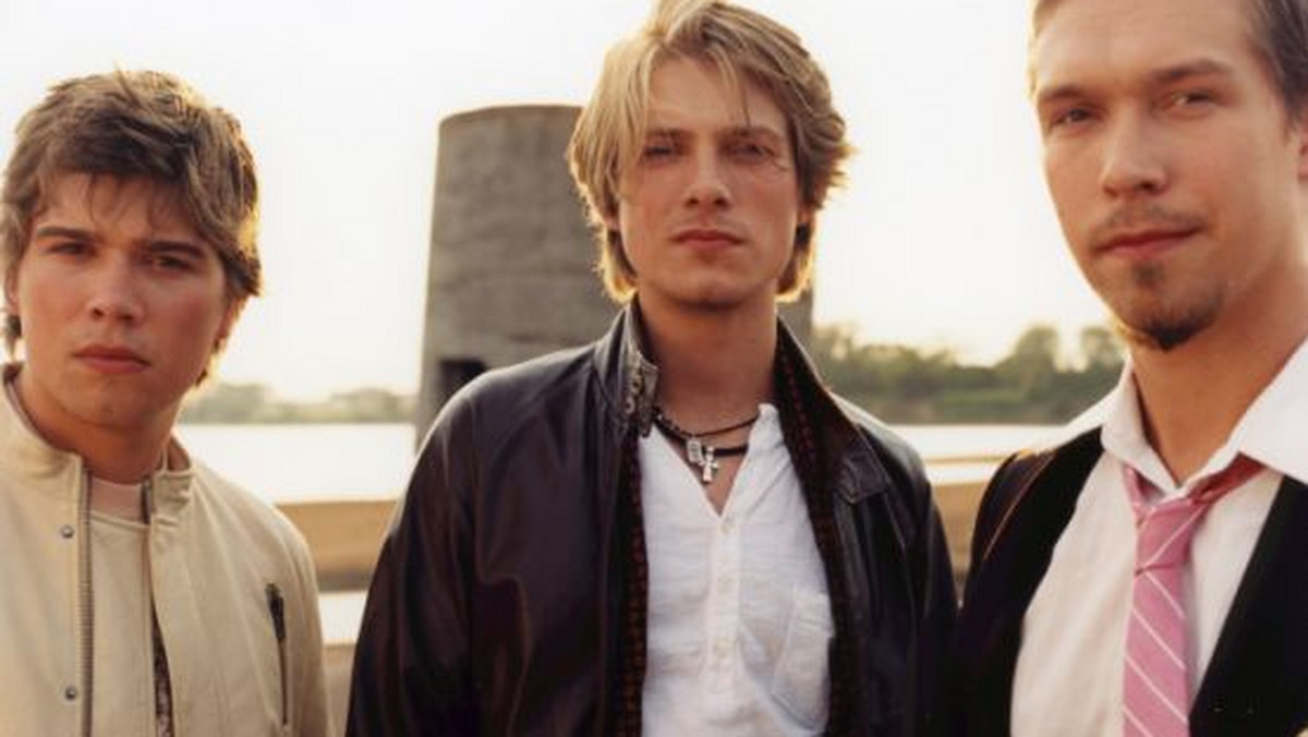 Amerykański zespół braci Hanson zdradził szczegóły swojej nowej płyty.