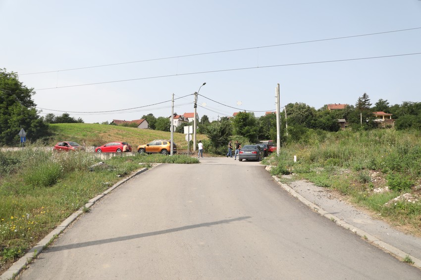 Nastradali tinejdžeri vozili su iz ovog pravca kada je na njih naleteo voz